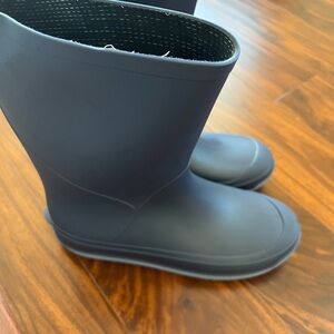 Cat & Jack Kids Dark Gray Rain Boots